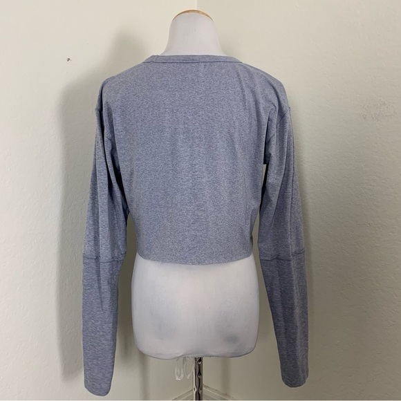 Gymshark Long Sleeve front Cut Out Crop Top Size Small Heather Gray - Picture 11 of 15